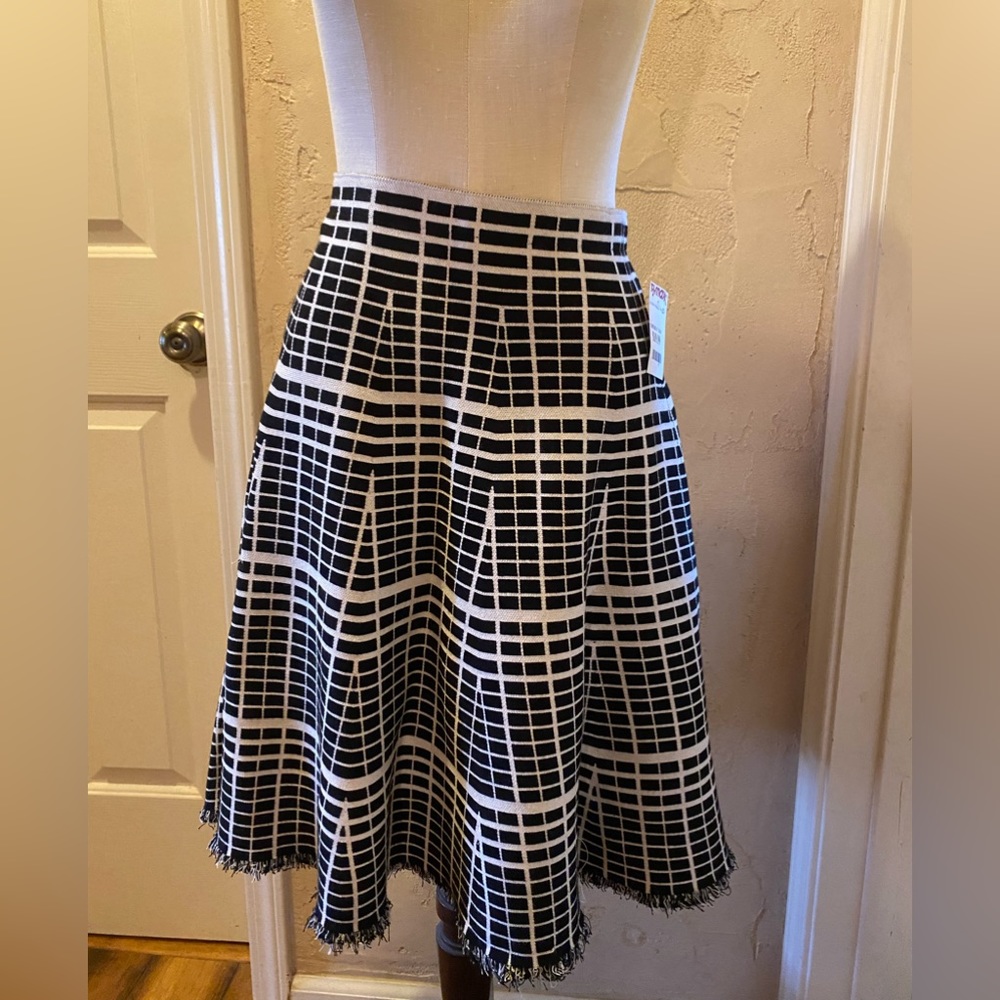 Brand new with tags size medium skirt…